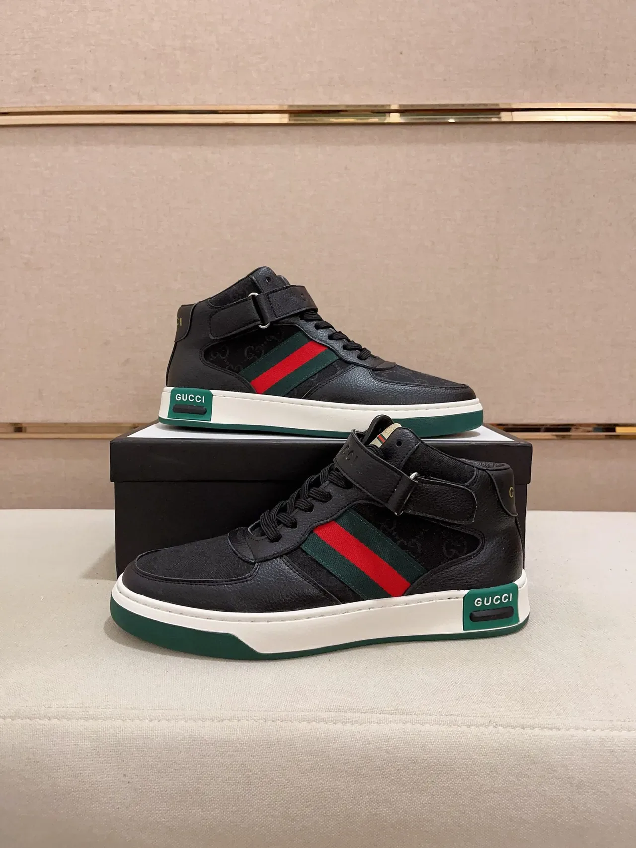 Gucci काले हरे हाई-टॉप चमड़े और कैनवास लाइफस्टाइल स्नीकर्स 7