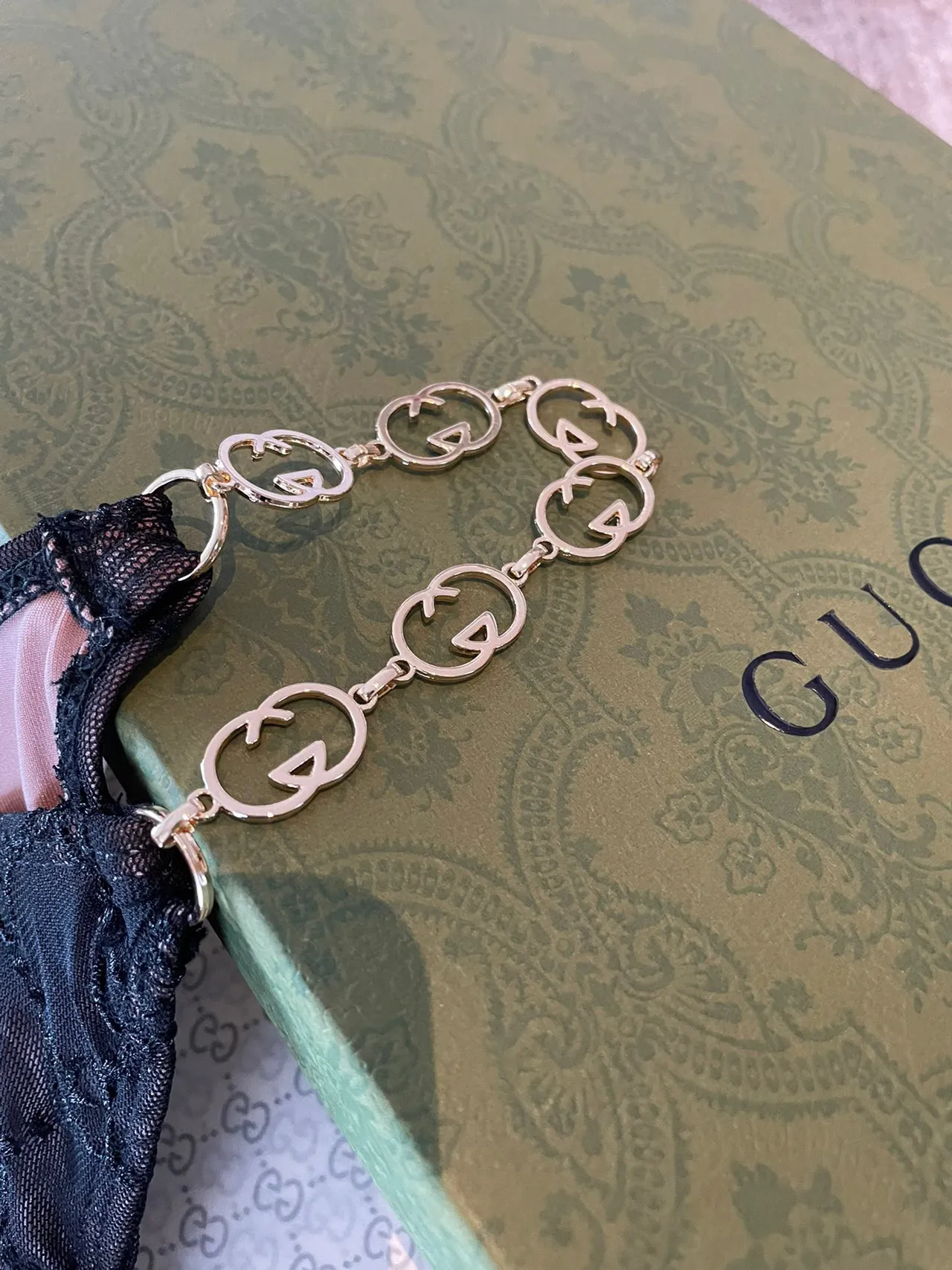 Gucci কালো লেস চেইন-বিকিনি সুইমওয়্যার 3