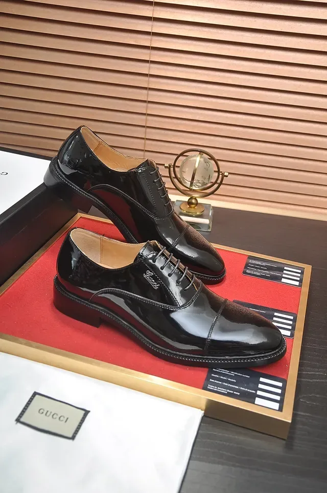 Gucci কালো পেটেন্ট লেদার ক্যাপ-টো অক্সফোর্ড জুতা 4