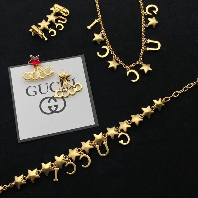 Gucci Garden Gold Red Chain Enamel Stars Necklace 9