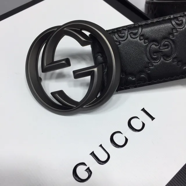 Gucci GG Marmont Ceinture en cuir noir avec monogramme embossé 3