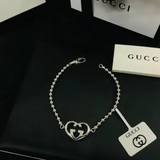 سوار Gucci GG Marmont قلبه سلسلة خرز فضية