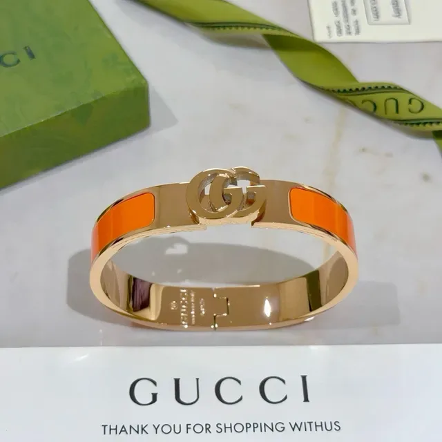 Gucci GG Marmont سوار إيناميل برتقالي ذهبي اللون 6