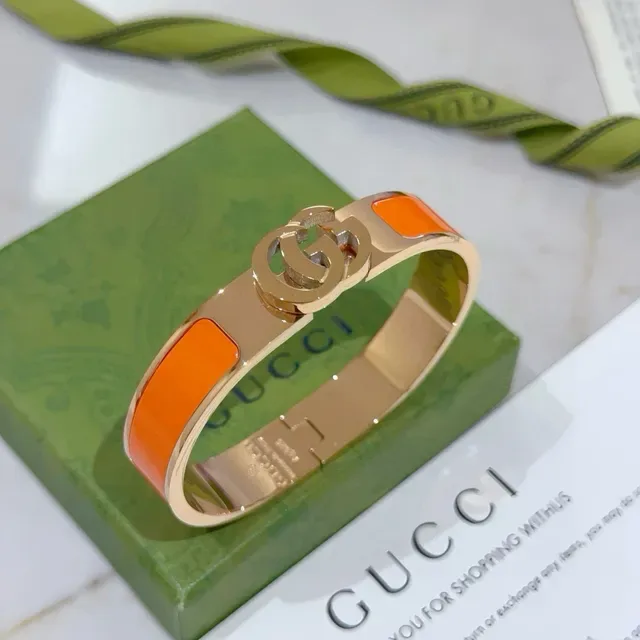 Gucci GG Marmont سوار إيناميل برتقالي ذهبي اللون 9
