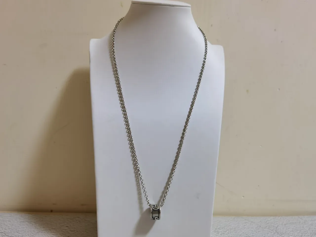 Gucci GG Marmont Silver Curb Chain Barrel Pendant Necklace 5