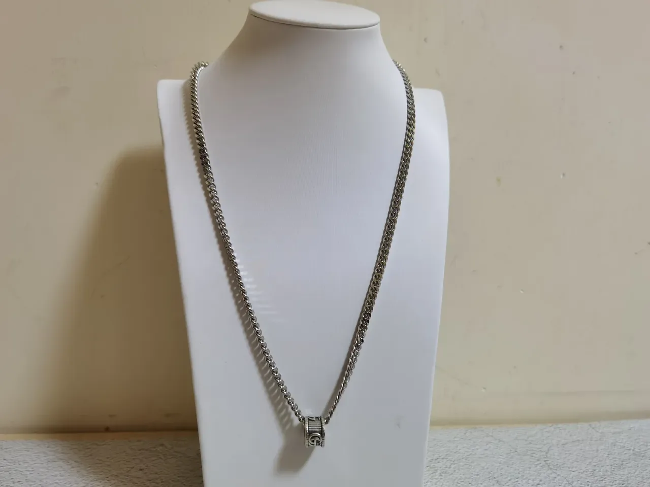 Gucci GG Marmont Silver Curb Chain Barrel Pendant Necklace 7