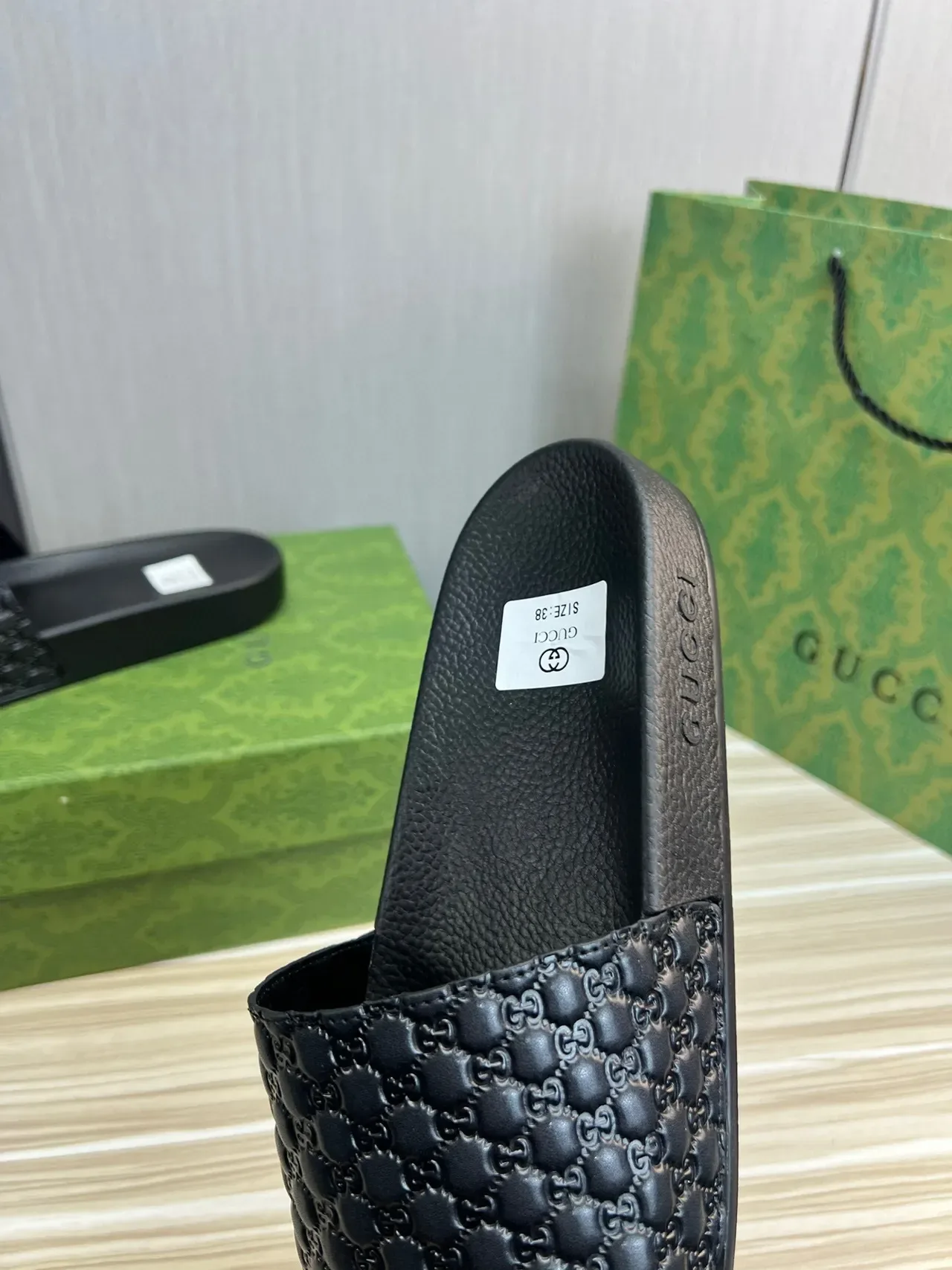 Gucci GG Marmont Slide Noir Quilté Monogram 3