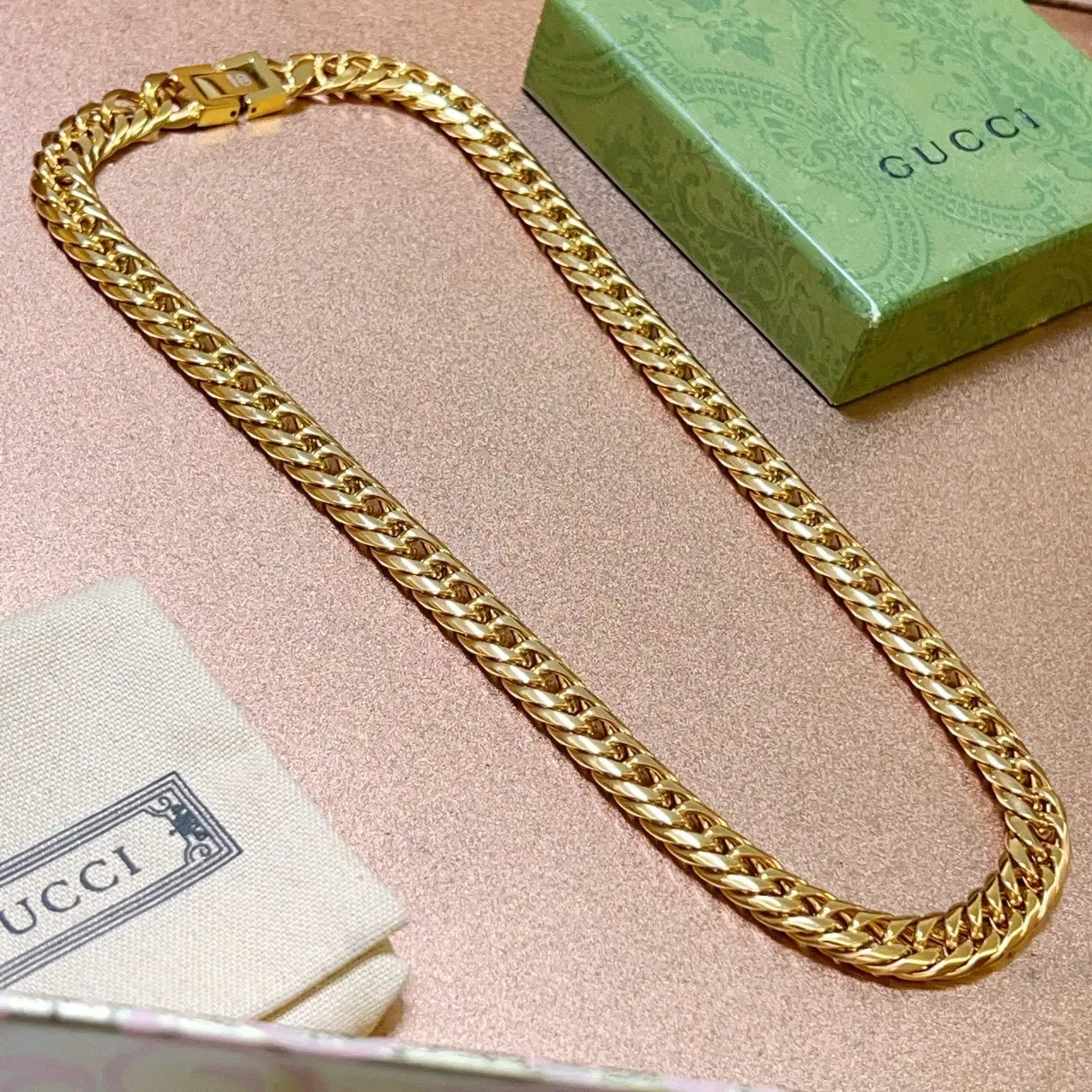 Gucci Gold Curb-Link Necklace 4