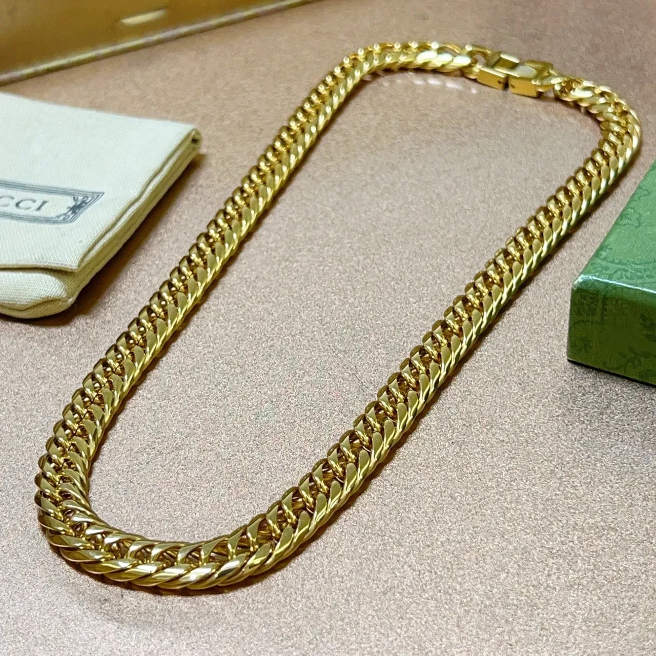 Gucci Gold Curb-Link Necklace 6