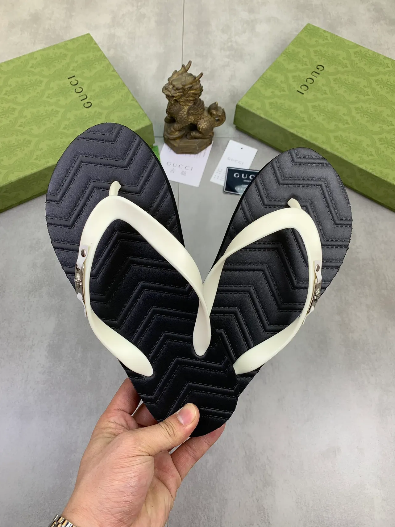 Gucci Green Black Chevron-Textured Sole Metallic Hardware Accent Slippers 11