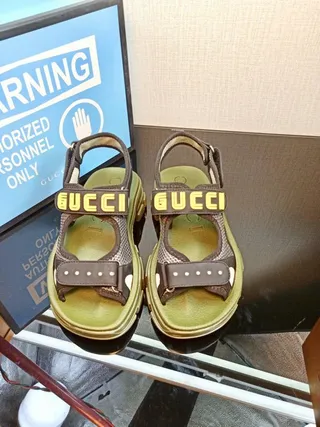 Gucci हरी भूरी चंकी प्लेटफॉर्म सोल ड्यूल-स्ट्रैप कंस्ट्रक्शन कैजुअल सैंडल्स 4