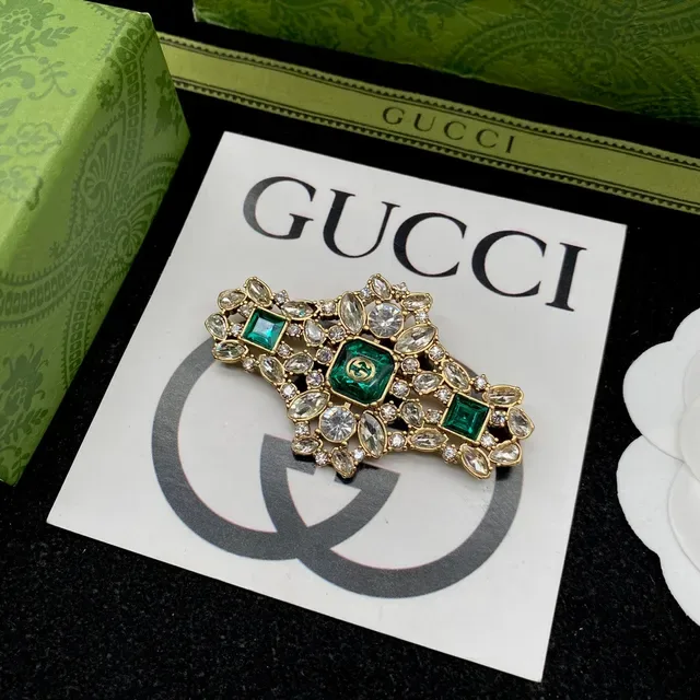 Gucci Green Gold Metal Emerald Square Crystals Brooch 6