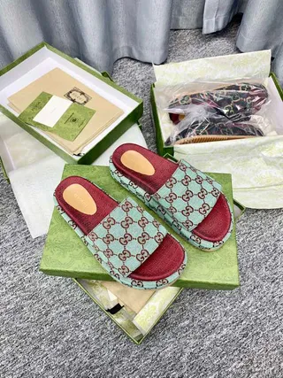 Gucci Vert Rouge GG Supreme Tissu Imprimé Semelle Acolchée Chaussons 4