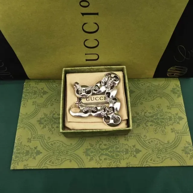 Gucci Heavy-Link Silver-Tone Ornate Chain Necklace 2