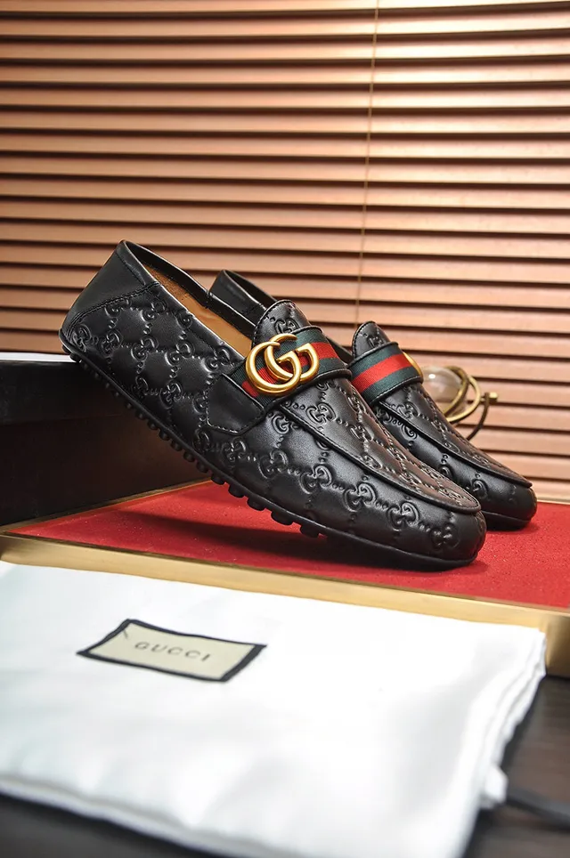 Gucci Horsebit 1955 أحذية لافر أسود منقوش GG 9