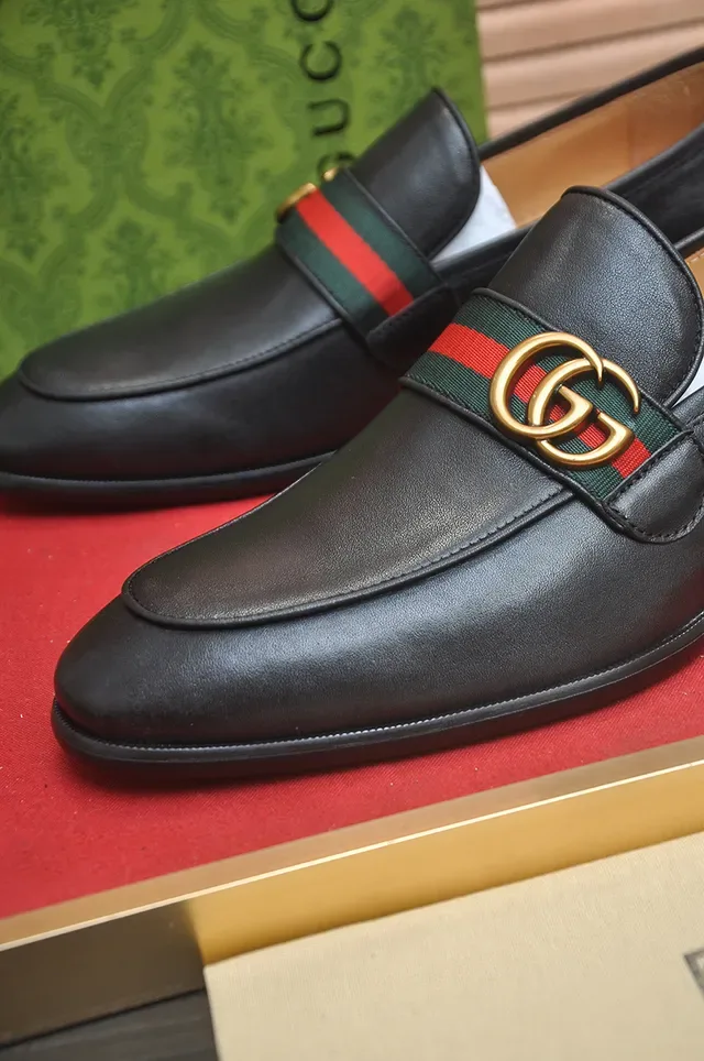 Gucci Horsebit 1955 Mocassins en cuir noir à rayure Web 2