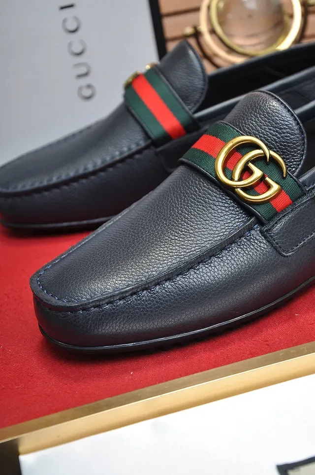 Gucci Horsebit 1955 Black Pebbled Leather Loafer 3
