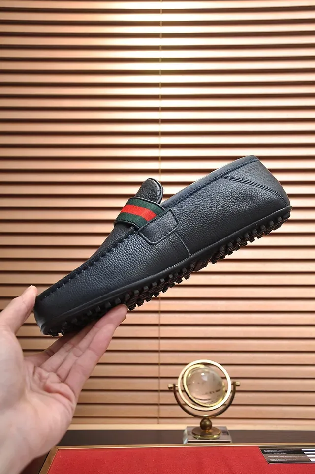 Gucci Horsebit 1955 Black Pebbled Leather Loafer 6