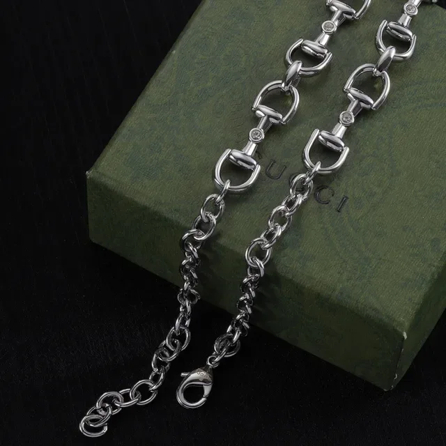 Gucci Horsebit 1955 Collier orné de cristaux ton argent 2