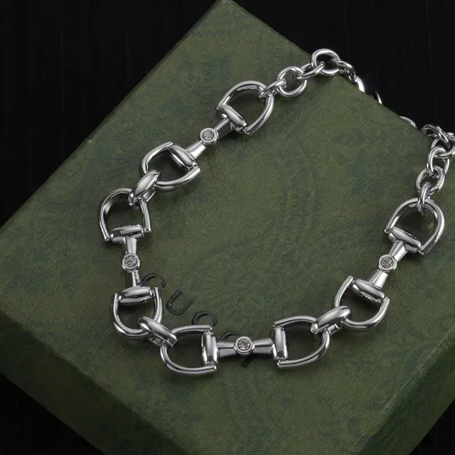 Gucci Horsebit 1955 Collier orné de cristaux ton argent 3