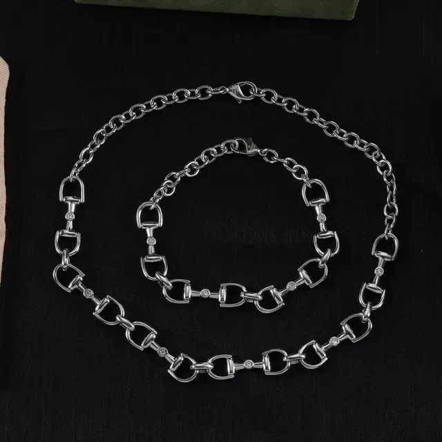 Gucci Horsebit 1955 Collier orné de cristaux ton argent 4