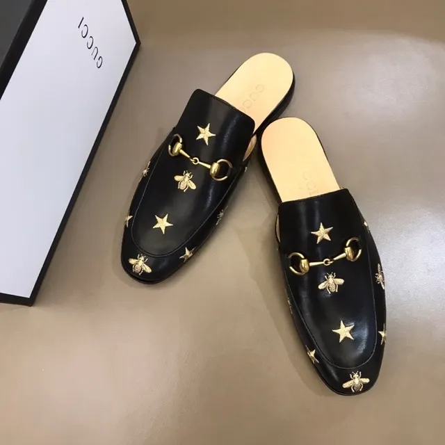 Gucci Horsebit 1955 مطرز نجمة و نحل حذاء مفتوح الكعب جلد أسود 2