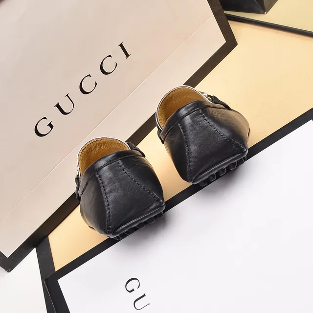 Gucci Horsebit 1955 Mickey Mouse impression Loafers 2
