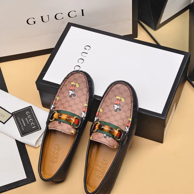 Gucci Horsebit 1955 Mickey Mouse impression Loafers 3