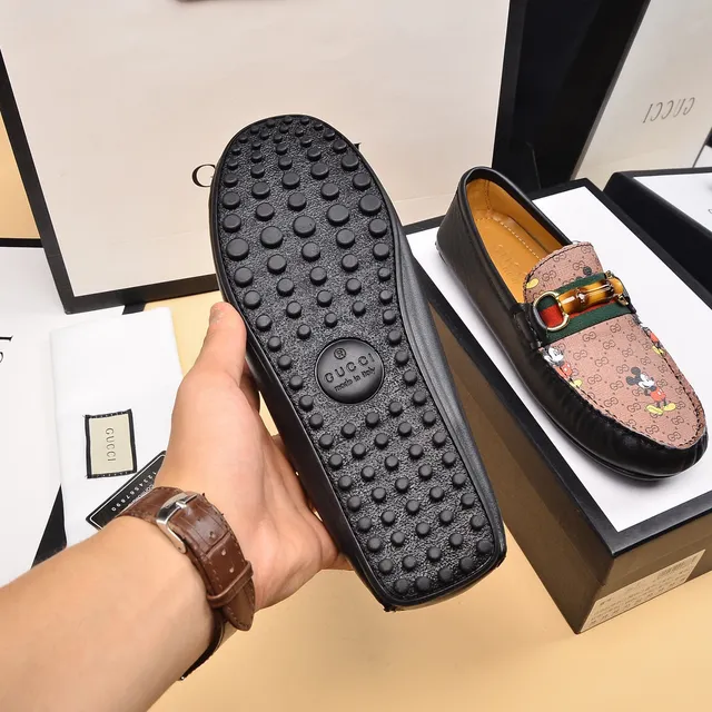 Gucci Horsebit 1955 Mickey Mouse impression Loafers 4