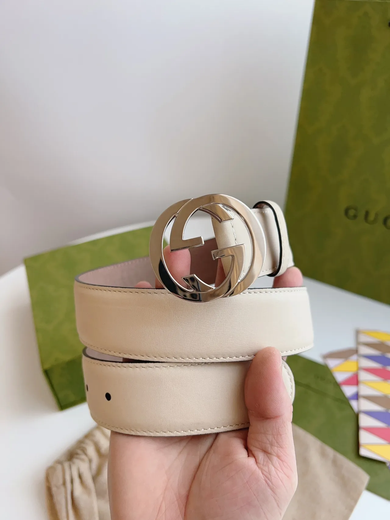 Gucci Horsebit 1955 Cinto de couro reversível bege e taupe 3