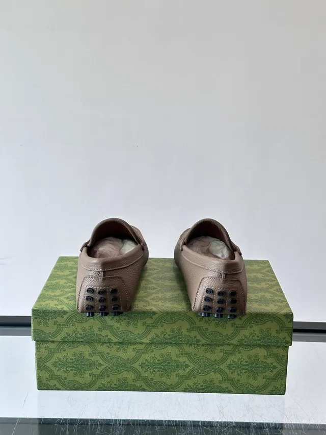 Gucci Horsebit Loafer Beige Pebbled Leather Loafers 3