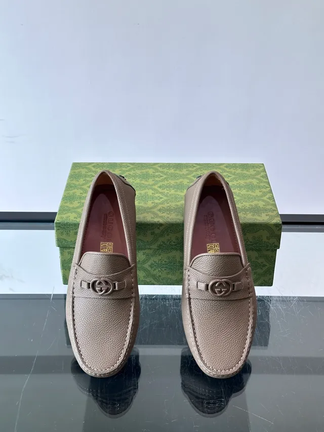 Gucci Horsebit Loafer Beige Pebbled Leather Loafers 4