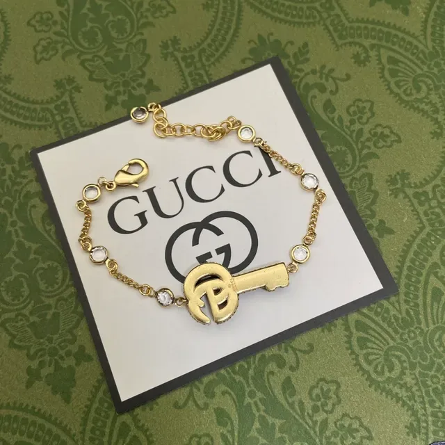 Gucci Interlocking G Pulseira de Corrente com Cristais Tono Dourado 3