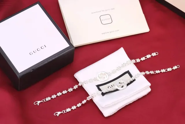 Gucci Interlocking G Floral-Link Silver Bracelet 2
