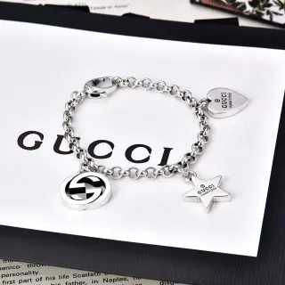 Gucci Multi-Charm سوار سلسلة فضية