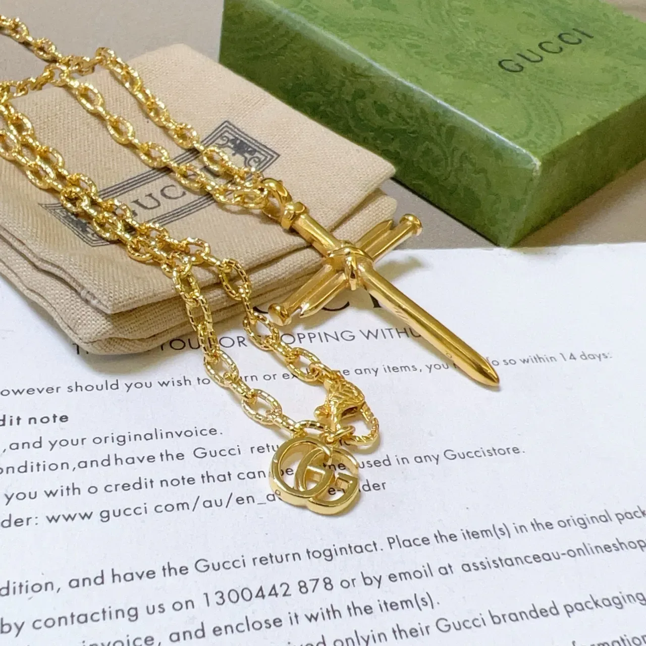 Collier Gucci Croix à Clous Chaîne Dorée 5