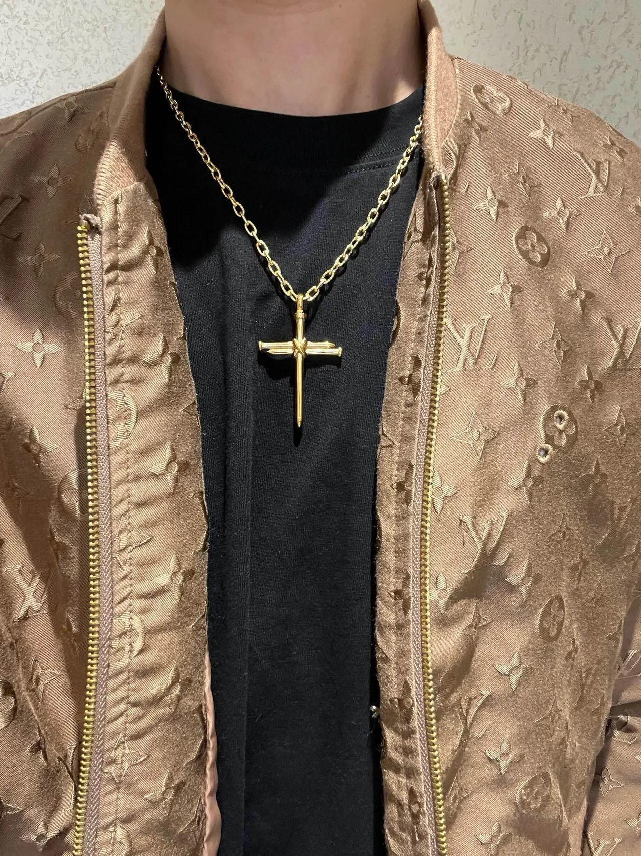 Collier Gucci Croix à Clous Chaîne Dorée 7