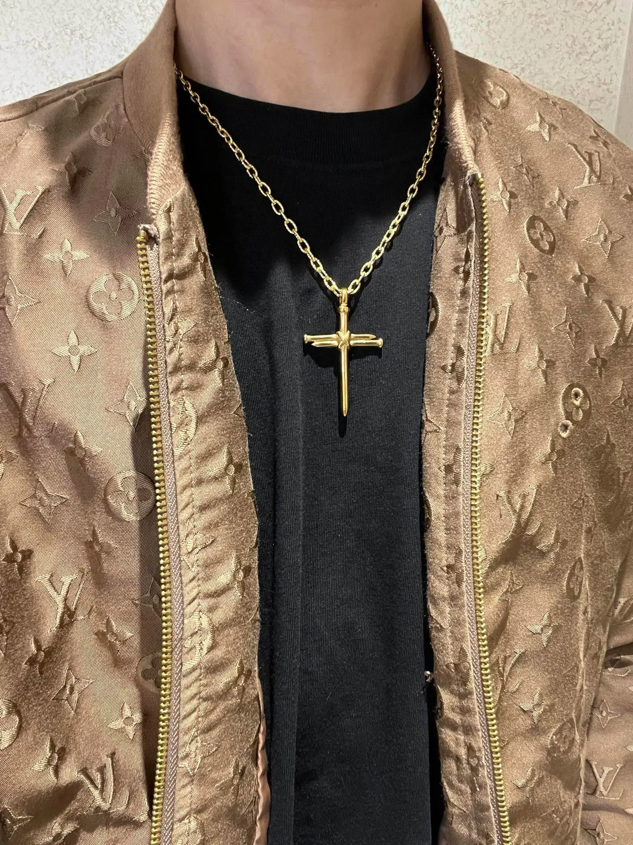 Collier Gucci Croix à Clous Chaîne Dorée 8
