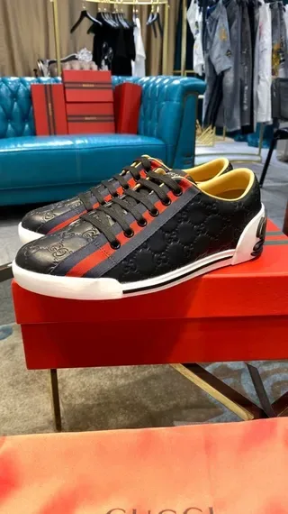 Gucci Navy Red embossées GG Monogram cuir accent rayure web lifestyle sneakers 8