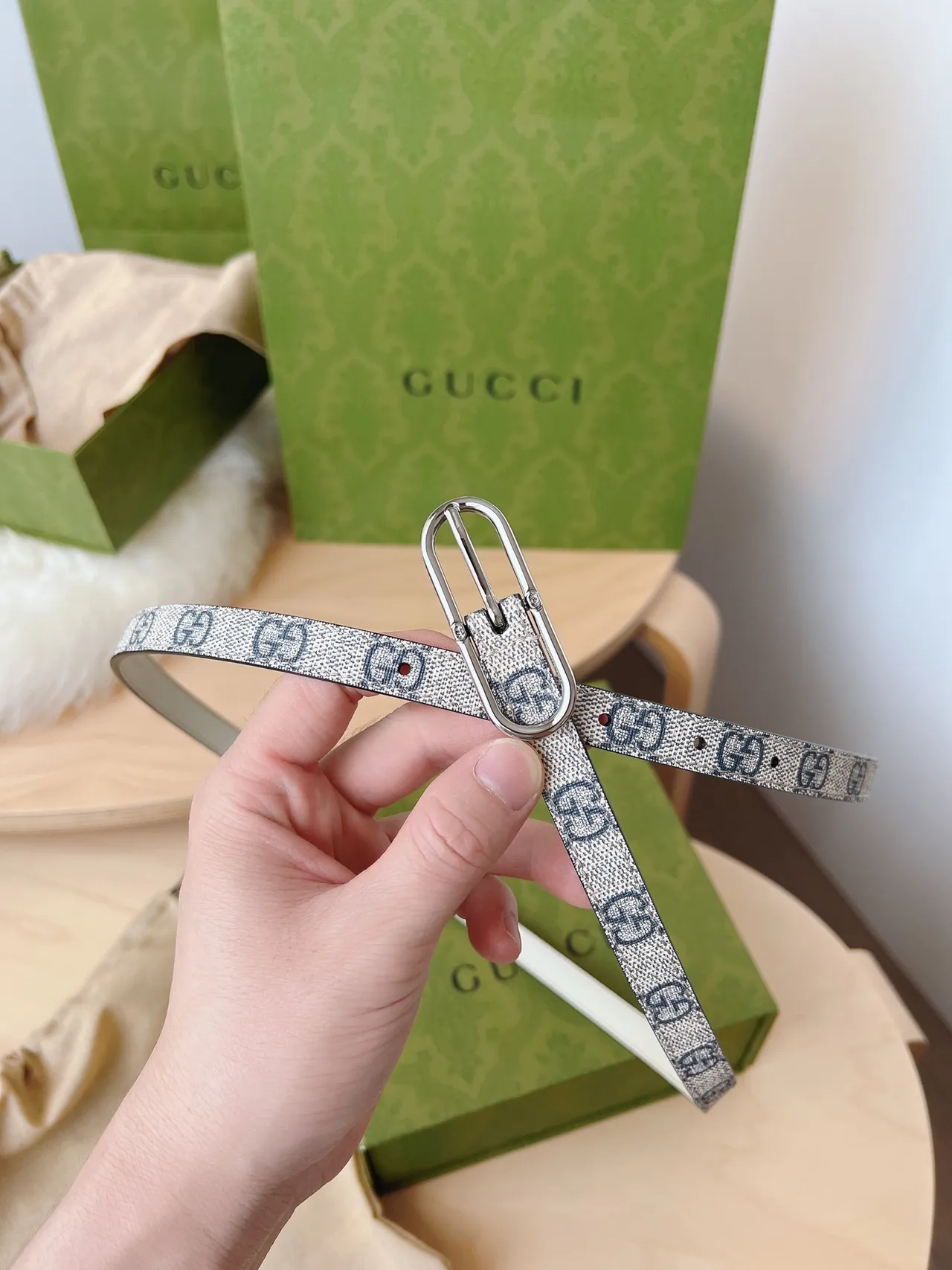 Gucci Ophidia Beige Gris Tissée GG Monogramme Silhouette Étroite Ceinture en Cuir 4