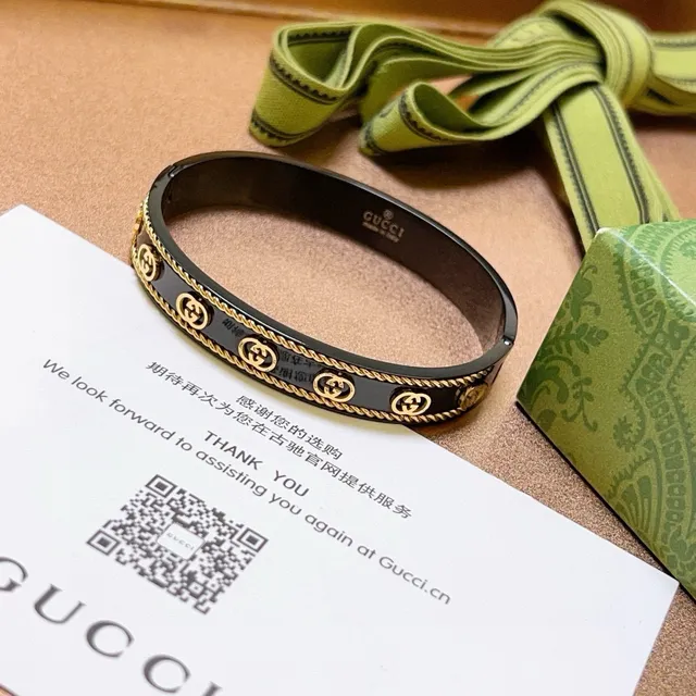 Bracelete Gucci Ophidia Esmalte Preto e Acabamento Dourado com Faixa de Cordo 5