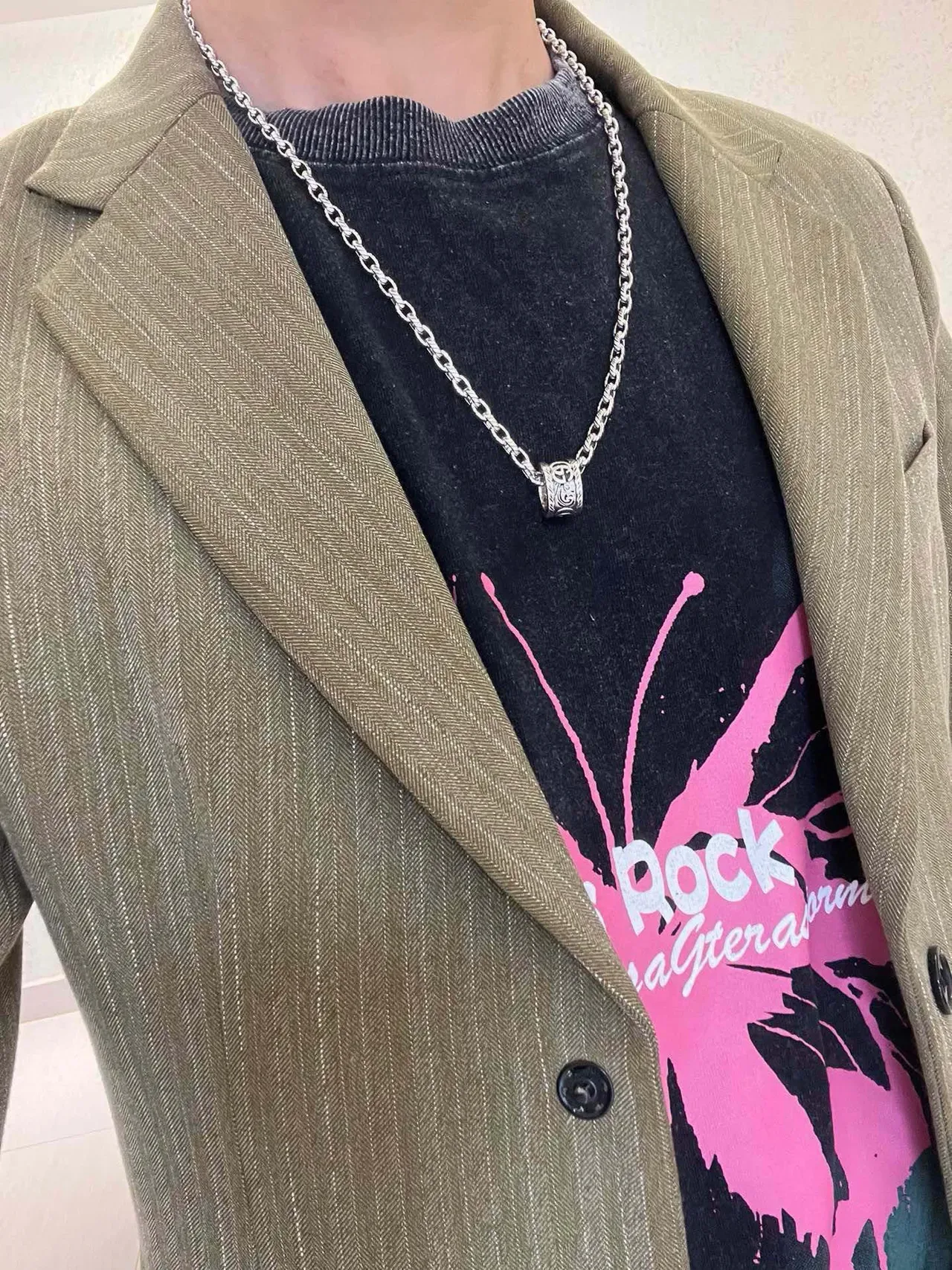 Gucci Ornate Interlocking G Pendant Twisted Rope-Link Necklace 8