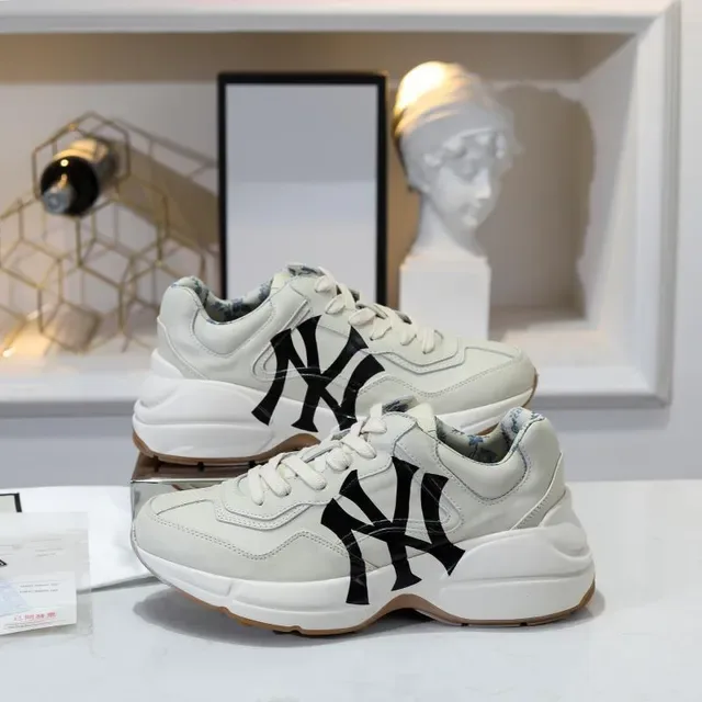 Gucci Screener Beige Negro Suela gruesa Parte superior de cuero en capas Zapatillas de estilo de vida 4