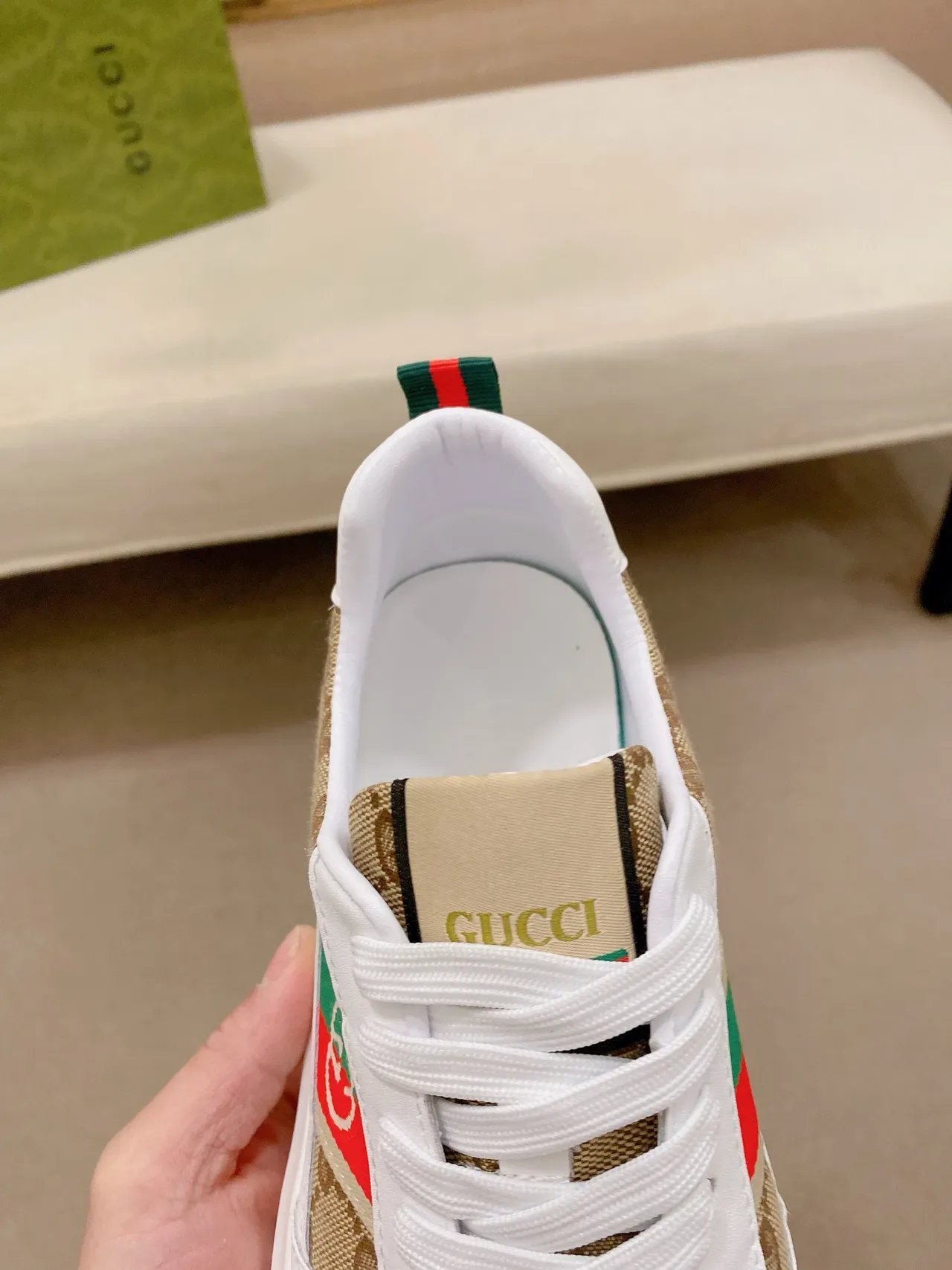Gucci Screener Bege GG Canvas e Couro Branco Tênis Lifestyle 6
