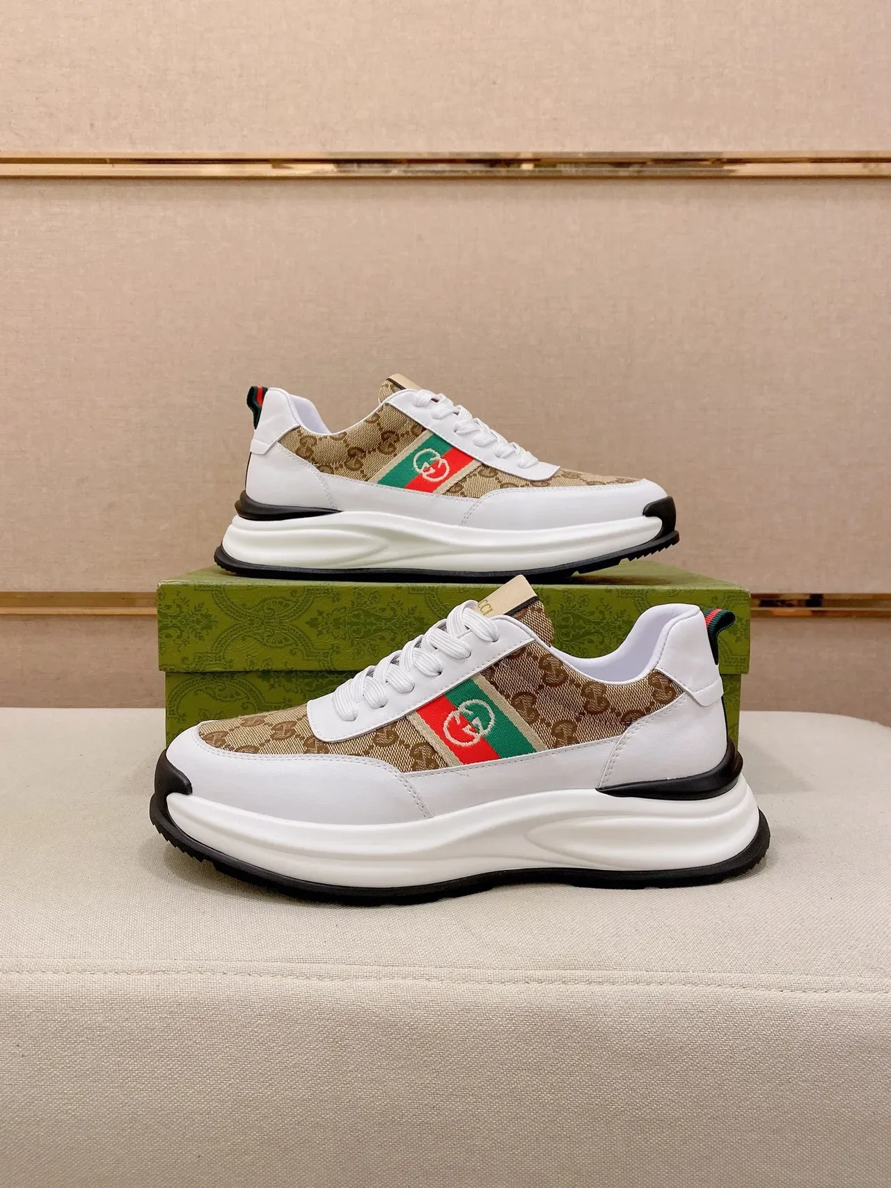 Gucci Screener Bege GG Canvas e Couro Branco Tênis Lifestyle 7