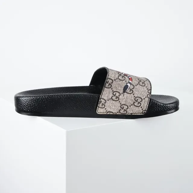 Gucci Screener কালো বেইজ GG Monogram ক্যানভাস King Cobra সাপ প্রিন্ট চপ্পল 7