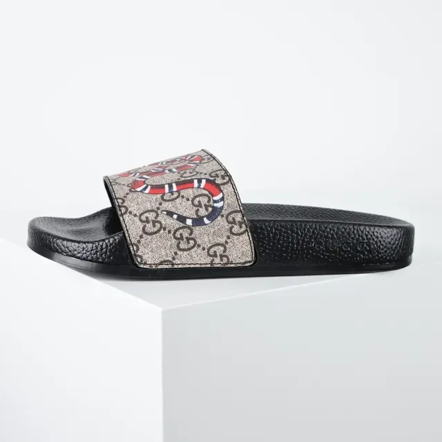 Gucci Screener কালো বেইজ GG Monogram ক্যানভাস King Cobra সাপ প্রিন্ট চপ্পল 9
