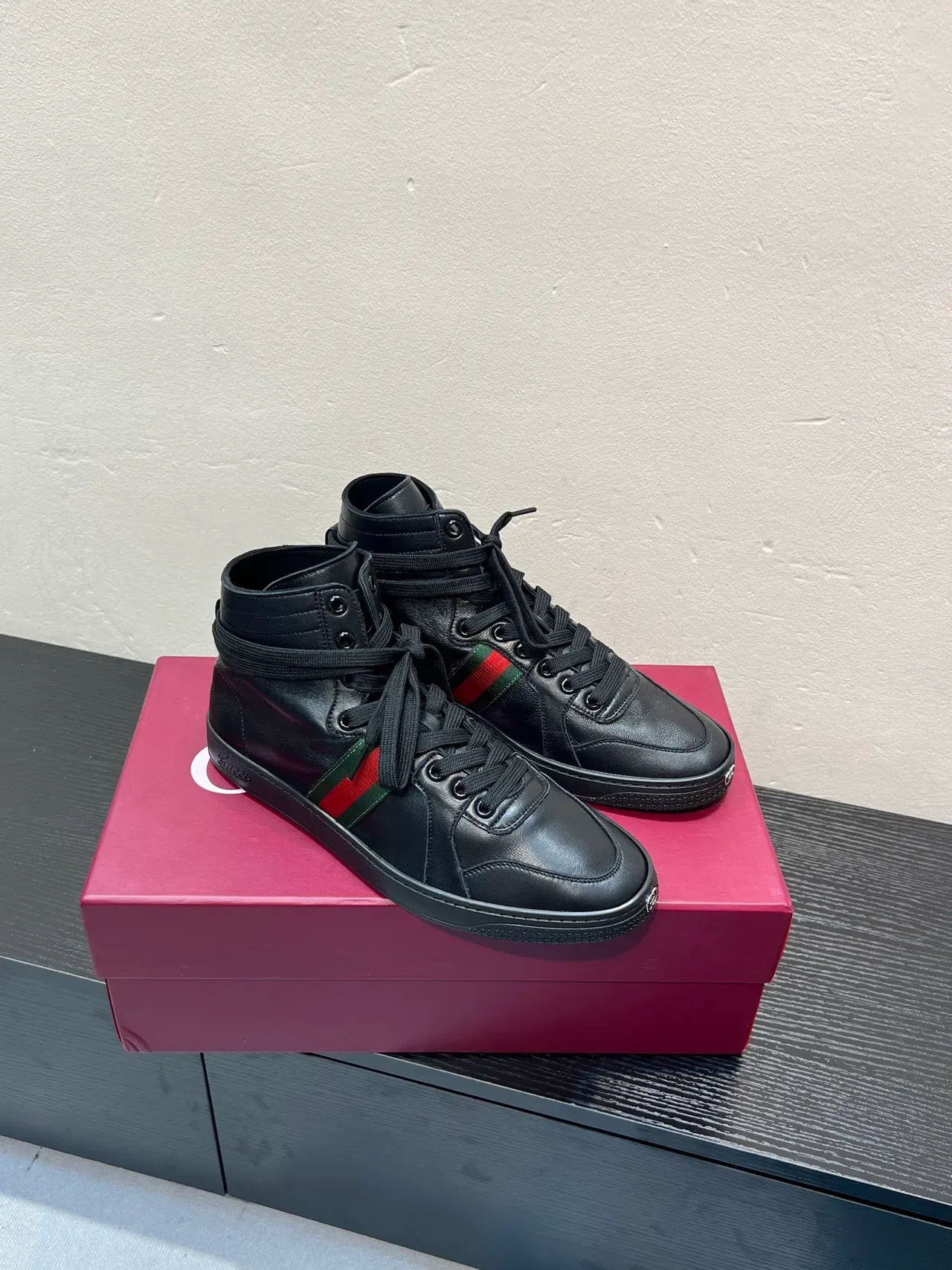 Gucci Screener Black Red Green Web Stripe sneakers lifestyle 5