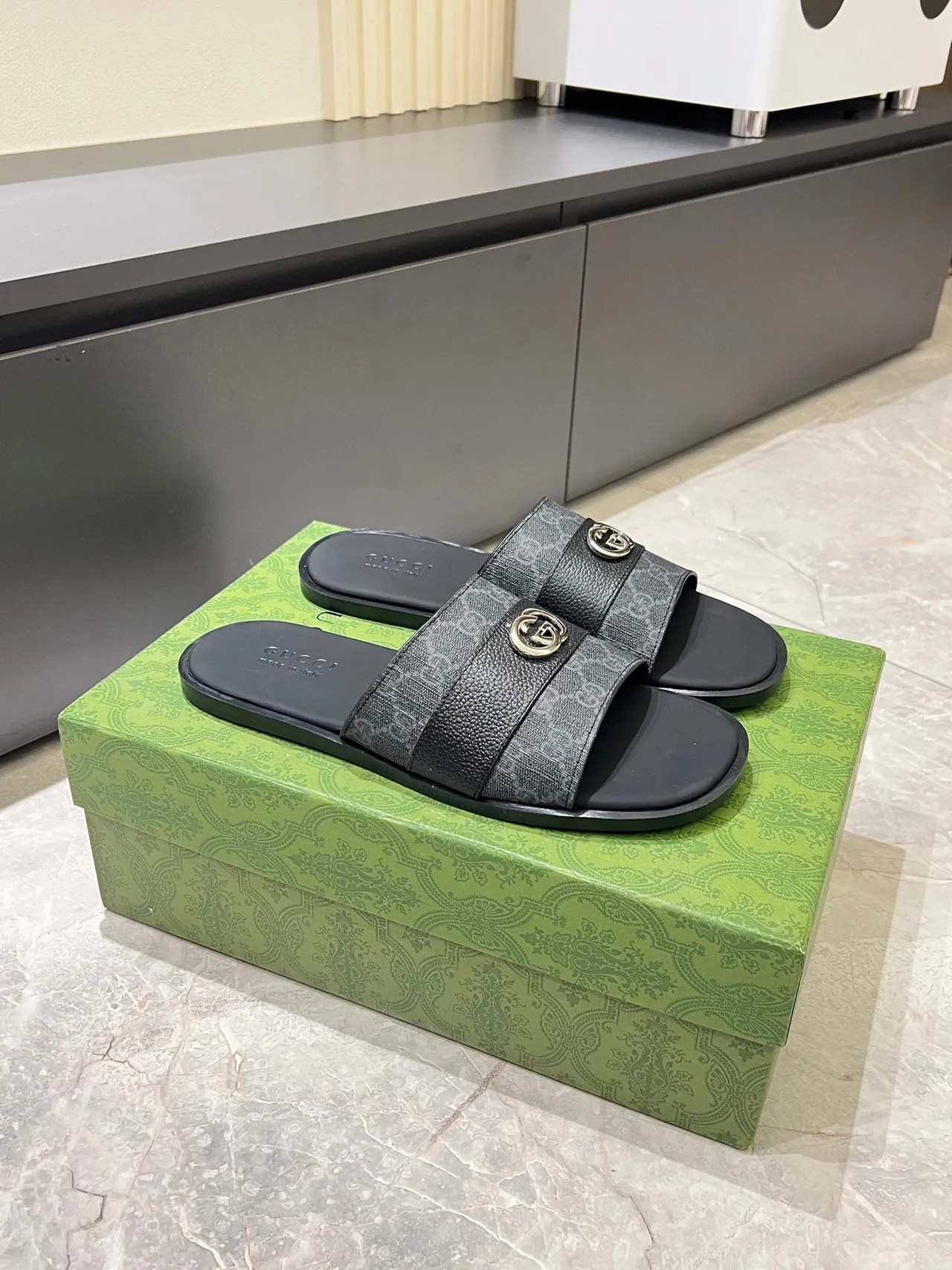 Gucci Screener Gray Black Leather Slippers 3