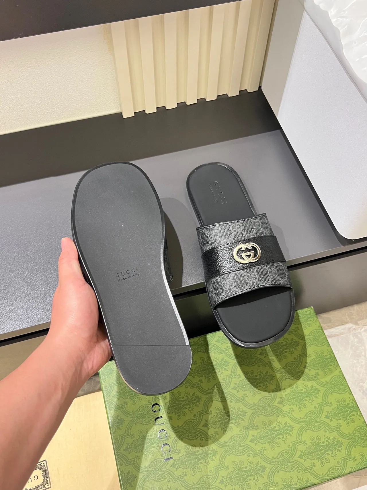 Gucci Screener Gray Black Leather Slippers 8